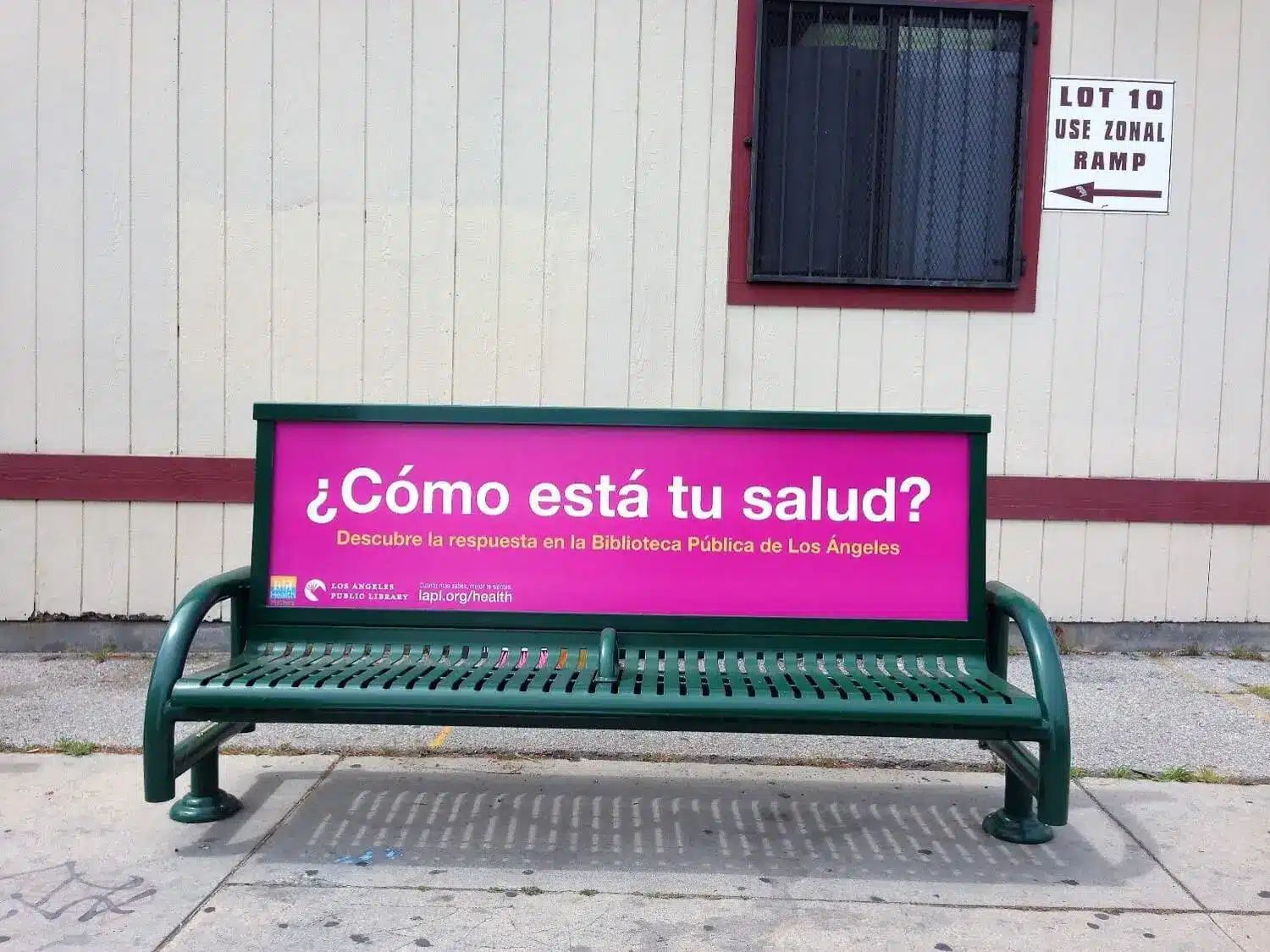 Bus bench advertising coverage across U.S. markets